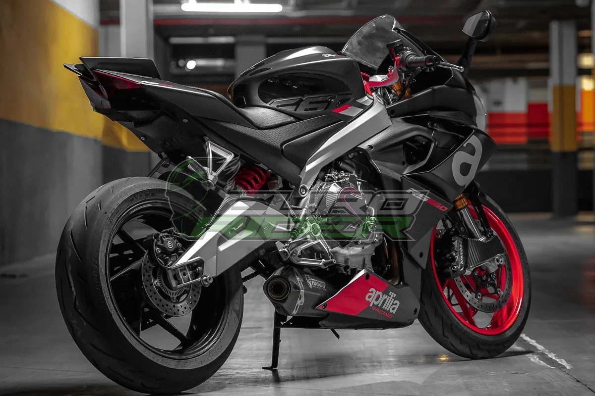 Aprilia RS660 Armaspeed Carbon Fiber Engine Covers